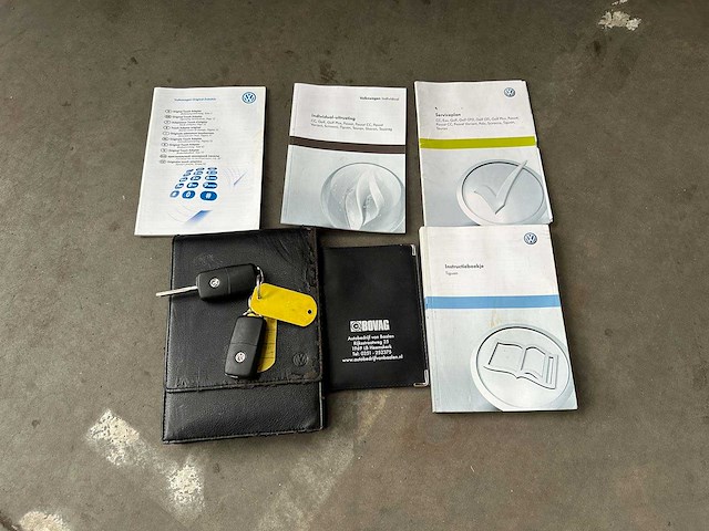 Volkswagen tiguan 2.0 tsi sport&style 4matic r-line 170pk 2010, 21-kjr-3 youngtimer - afbeelding 18 van  30