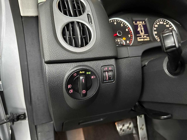 Volkswagen tiguan 2.0 tsi sport&style 4matic r-line 170pk 2010, 21-kjr-3 youngtimer - afbeelding 8 van  26