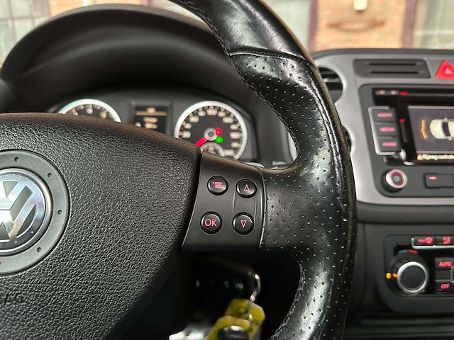 Volkswagen tiguan 2.0 tsi sport&style 4matic r-line 170pk 2010, 21-kjr-3 youngtimer - afbeelding 9 van  26