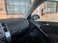 Volkswagen tiguan 2.0 tsi sport&style 4matic r-line 170pk 2010, 21-kjr-3 youngtimer - afbeelding 12 van  26