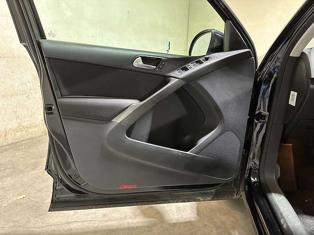 Volkswagen tiguan 2.0 tsi sport&style 4motion 170pk 2008, n-218-hh youngtimer - afbeelding 26 van  34