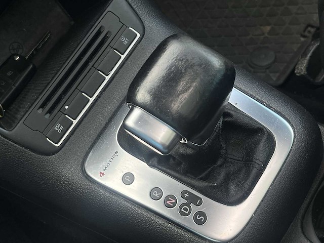 Volkswagen tiguan 2.0 tsi track&field 4motion 2009 | p-785-nh i - afbeelding 14 van  24