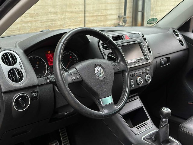 Volkswagen tiguan 2.0 tsi track&field 4motion 200pk 2008, l-775-lg - afbeelding 13 van  51