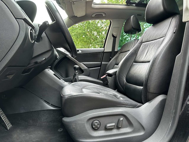 Volkswagen tiguan 2.0 tsi track&field 4motion 200pk 2008, l-775-lg - afbeelding 29 van  51