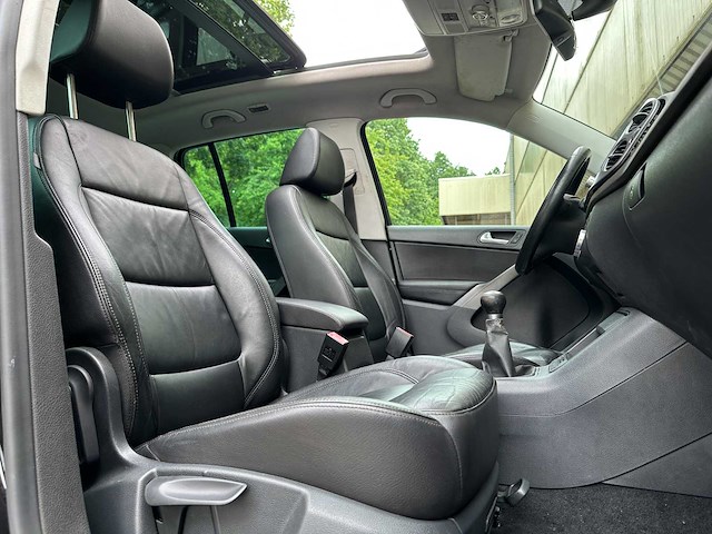 Volkswagen tiguan 2.0 tsi track&field 4motion 200pk 2008, l-775-lg - afbeelding 38 van  51