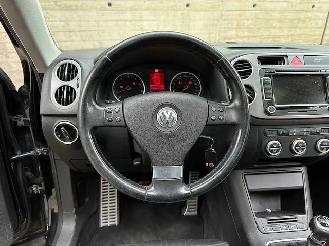Volkswagen tiguan 2.0 tsi track&field 4motion 200pk 2008, l-775-lg - afbeelding 14 van  51