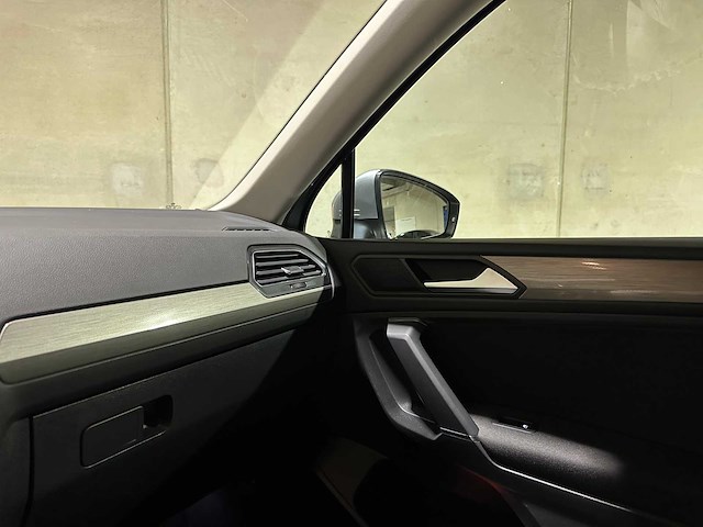 Volkswagen tiguan allspace 1.5 tsi comfortline business -automaat- 150pk 2020, j-620-st - afbeelding 25 van  44