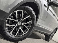 Volkswagen tiguan allspace 1.5 tsi comfortline business -automaat- 150pk 2020, j-620-st - afbeelding 34 van  44