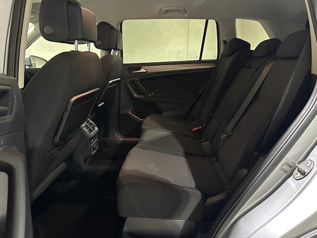 Volkswagen tiguan allspace 1.5 tsi comfortline business -automaat- 150pk 2020, j-620-st - afbeelding 29 van  44