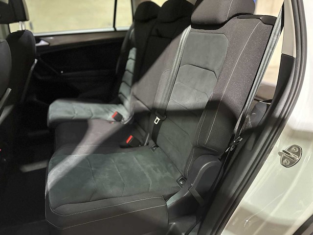 Volkswagen tiguan allspace 1.5 tsi comfortline business 7p. 150pk 2021 (origineel-nl+1e eigenaar), k-970-rk - afbeelding 31 van  45