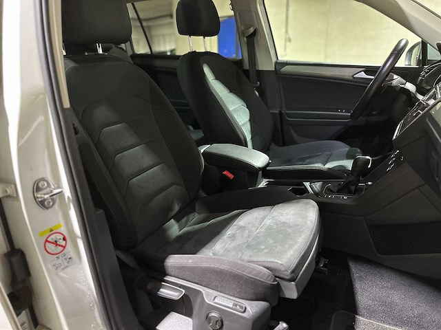 Volkswagen tiguan allspace 1.5 tsi comfortline business 7p. 150pk 2021 (origineel-nl+1e eigenaar), k-970-rk - afbeelding 38 van  45