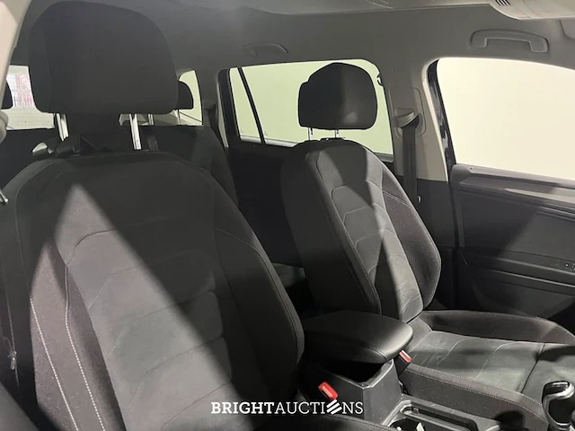 Volkswagen tiguan allspace life business 1.5 tsi 150pk 2022 (origineel-nl), r-584-kh - afbeelding 16 van  30