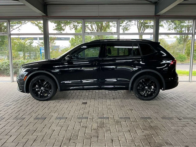Volkswagen tiguan allspace life r-line black | 2.0 tsi 186 pk | 2021 | 7-zits | led koplampen | adaptive cruise control | keyless entry | btw auto - afbeelding 2 van  31