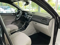 Volkswagen tiguan allspace life r-line black | 2.0 tsi 186 pk | 2021 | 7-zits | led koplampen | adaptive cruise control | keyless entry | btw auto - afbeelding 16 van  31