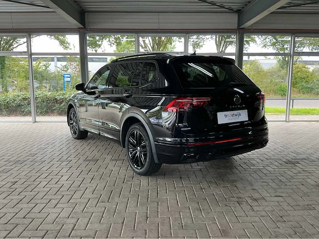 Volkswagen tiguan allspace life r-line black | 2.0 tsi 186 pk | 2021 | 7-zits | led koplampen | adaptive cruise control | keyless entry | btw auto - afbeelding 29 van  31