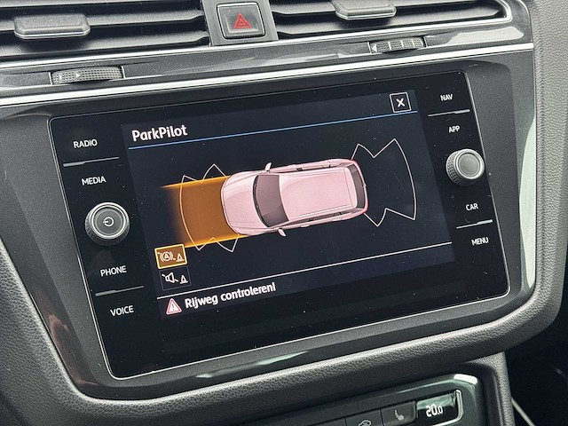 Volkswagen tiguan comfortline business r - 1.4 tsi 2018 | tx-272-h i - afbeelding 26 van  27