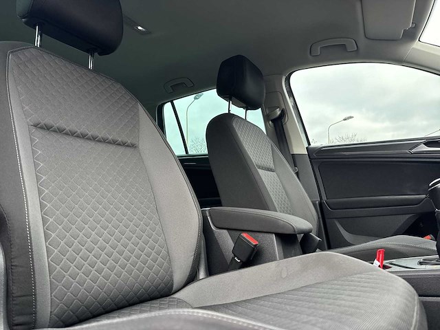 Volkswagen tiguan comfortline business r - 1.4 tsi 2018 | tx-272-h - afbeelding 13 van  27