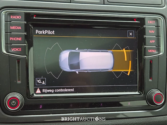 Volkswagen tiguan connected series 1.4 tsi 125pk 2016, r-465-xl - afbeelding 6 van  38