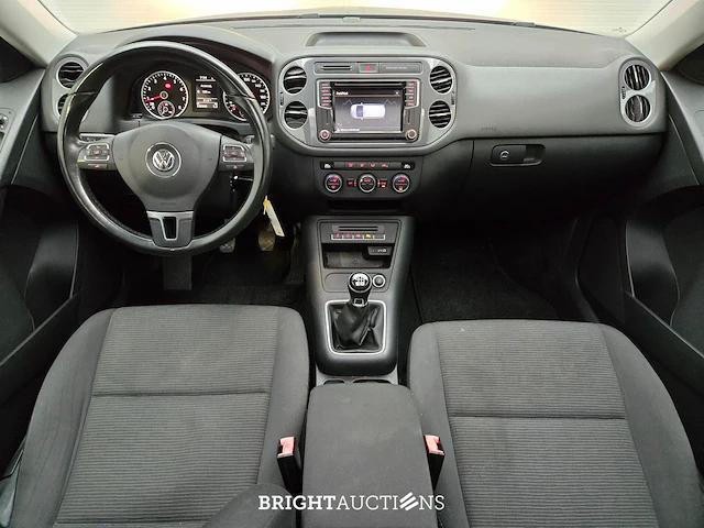Volkswagen tiguan connected series 1.4 tsi 125pk 2016, r-465-xl - afbeelding 34 van  38