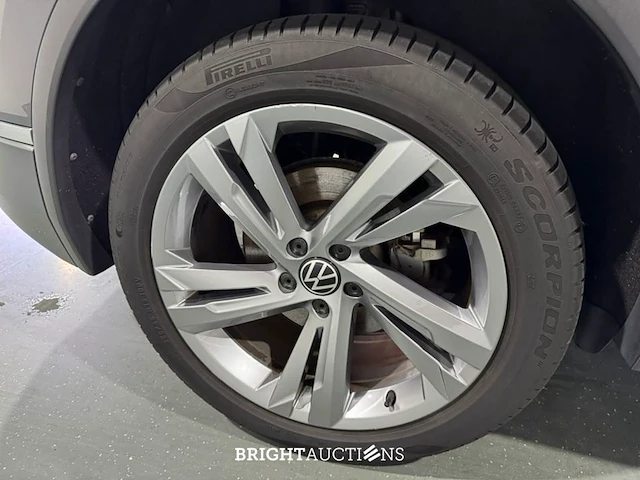 Volkswagen tiguan ehybrid r-line business 1.4 tsi 265pk 2023 (origineel-nl), s-332-lx - afbeelding 33 van  37