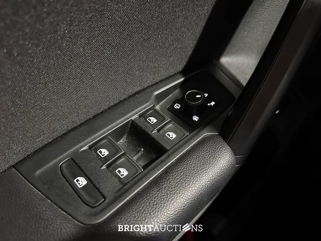 Volkswagen tiguan life 1.5 tsi 150pk 2022 (origineel-nl), r-345-bz - afbeelding 8 van  32