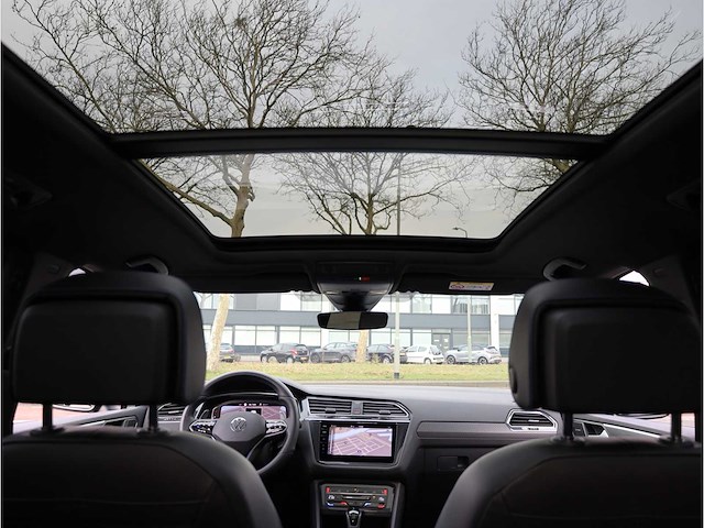 Volkswagen tiguan r 2.0 tsi 4motion 320pk automaat 2022 - afbeelding 13 van  46