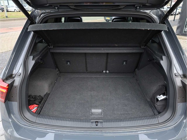 Volkswagen tiguan r 2.0 tsi 4motion 320pk automaat 2022 - afbeelding 37 van  52