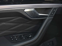 ***volkswagen touareg 3.0 ehybrid r 4motion 2021 | 02-56-01 - afbeelding 13 van  44