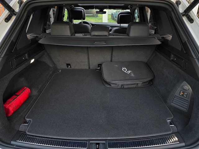 Volkswagen touareg 3.0 ehybrid r 4motion 2021 - afbeelding 24 van  44