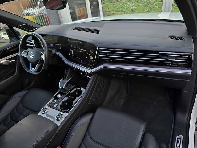 Volkswagen touareg 3.0 ehybrid r 4motion 2021 - afbeelding 29 van  44