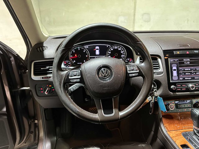 Volkswagen touareg 3.0 tdi v6 highline 240pk 2010, 1-shl-90 - afbeelding 11 van  53