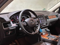 Volkswagen touareg 3.0 tdi v6 highline 240pk 2010, 1-shl-90 - afbeelding 10 van  53