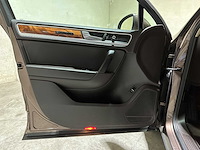 Volkswagen touareg 3.0 tdi v6 highline 240pk 2010, 1-shl-90 - afbeelding 26 van  53