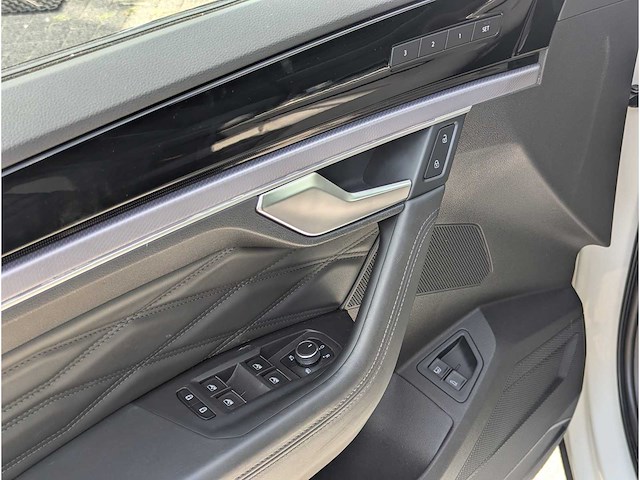 Volkswagen touareg 3.0 tsi ehybrid 4motion r-line 2021 | 00-94-49 - afbeelding 18 van  47