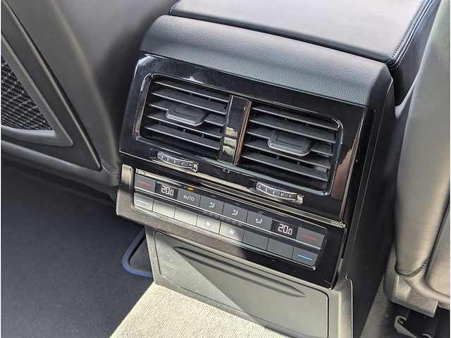 Volkswagen touareg 3.0 tsi ehybrid 4motion r-line 2021 | 00-94-49 - afbeelding 24 van  47