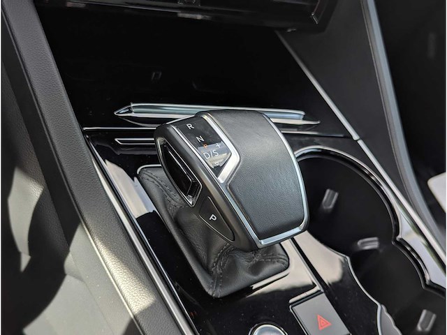 Volkswagen touareg 3.0 tsi ehybrid 4motion r-line 2021 | 00-94-49 - afbeelding 41 van  47
