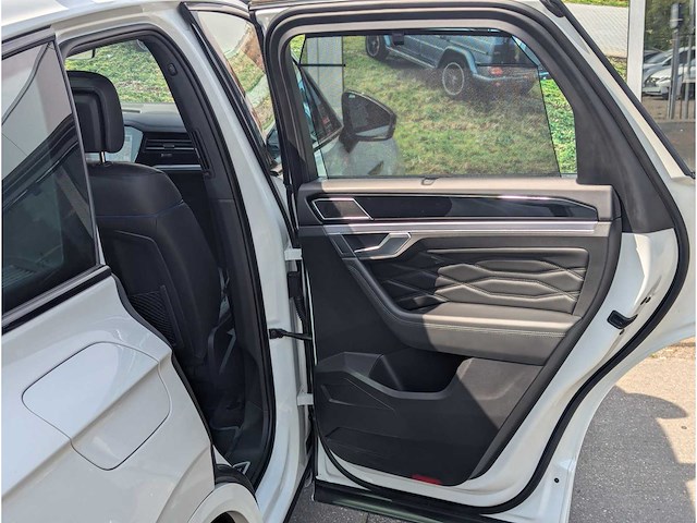 Volkswagen touareg 3.0 tsi ehybrid 4motion r-line 2021 | 00-94-49 - afbeelding 22 van  47