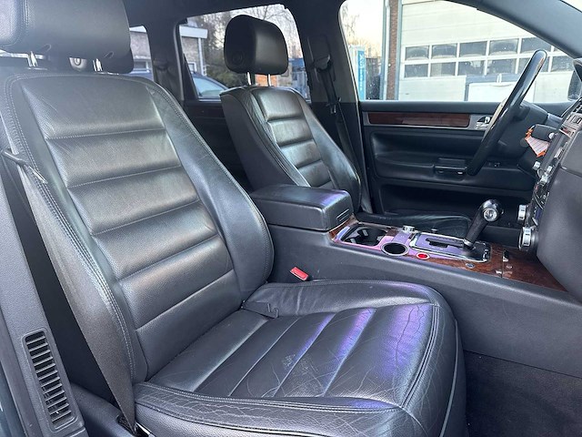 Volkswagen touareg 3.2 v6 2004 | 37-ns-fr - afbeelding 17 van  36