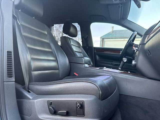 Volkswagen touareg 3.2 v6 2004 | 37-ns-fr - afbeelding 16 van  36