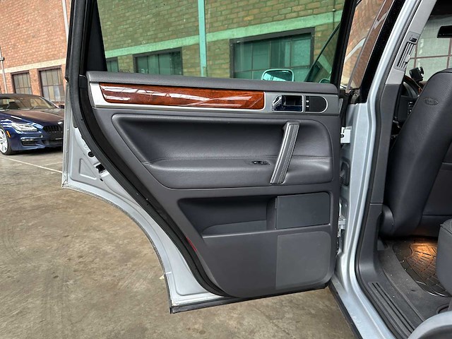 Volkswagen touareg 3.2 v6 220pk 2003, 07-ng-jj youngtimer - afbeelding 26 van  40