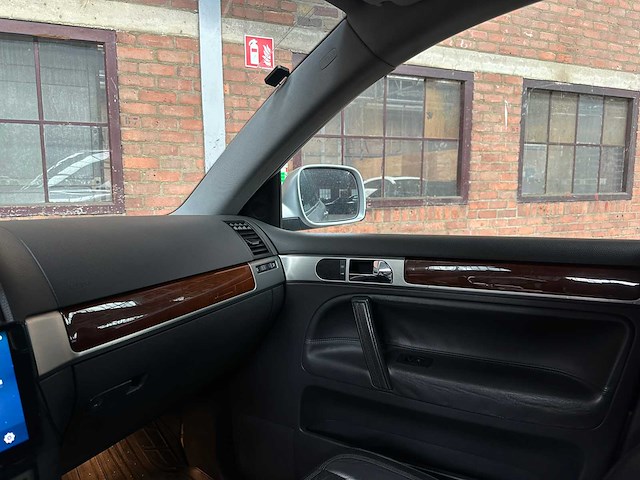 Volkswagen touareg 3.2 v6 220pk 2003, 07-ng-jj youngtimer - afbeelding 22 van  40