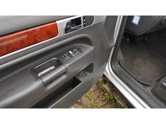 Volkswagen touareg 3.2 v6 automaat, 37-rz-fl - afbeelding 8 van  23