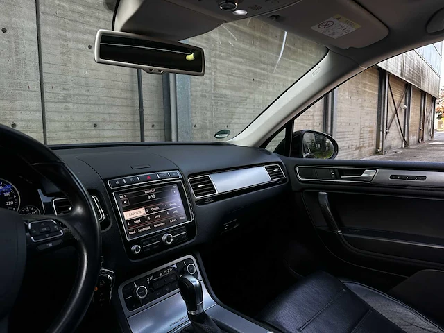 Volkswagen touareg 4.2 v8 tdi 340pk 2015, s-216-bf - afbeelding 14 van  66