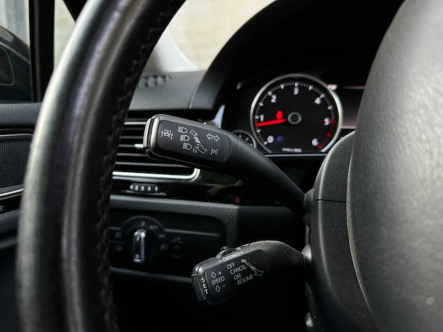 Volkswagen touareg 4.2 v8 tdi 340pk 2015, s-216-bf - afbeelding 17 van  66