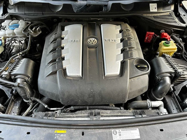 Volkswagen touareg 4.2 v8 tdi 340pk 2015, s-216-bf - afbeelding 42 van  66