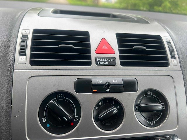 Volkswagen touran - 1.9 tdi trendline automaat , 07-vrd-3 - afbeelding 6 van  20