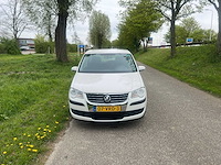 Volkswagen touran - 1.9 tdi trendline automaat , 07-vrd-3 - afbeelding 3 van  7