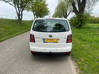 Volkswagen touran - 1.9 tdi trendline automaat , 07-vrd-3 - afbeelding 6 van  7