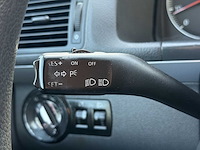 Volkswagen touran 1.6-16v fsi trendline 2003 | 31-nj-bj - afbeelding 2 van  28