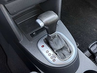 Volkswagen touran 1.6-16v fsi trendline 2003 | 31-nj-bj - afbeelding 11 van  28